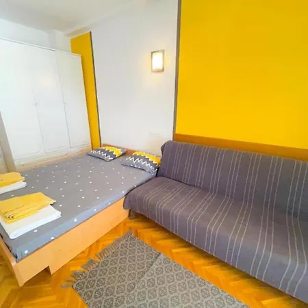Ani Apartment *