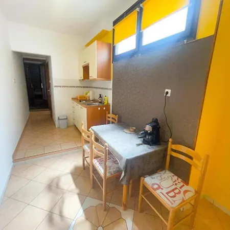 Ani Apartment