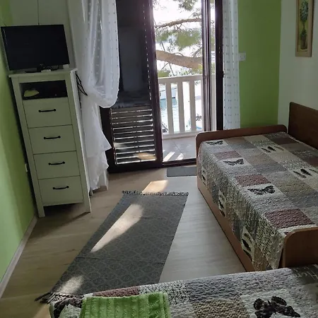 Ani Apartment *